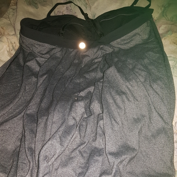 Lululemon Gray and Black Tank Top Size Eight - Picture 2 of 4